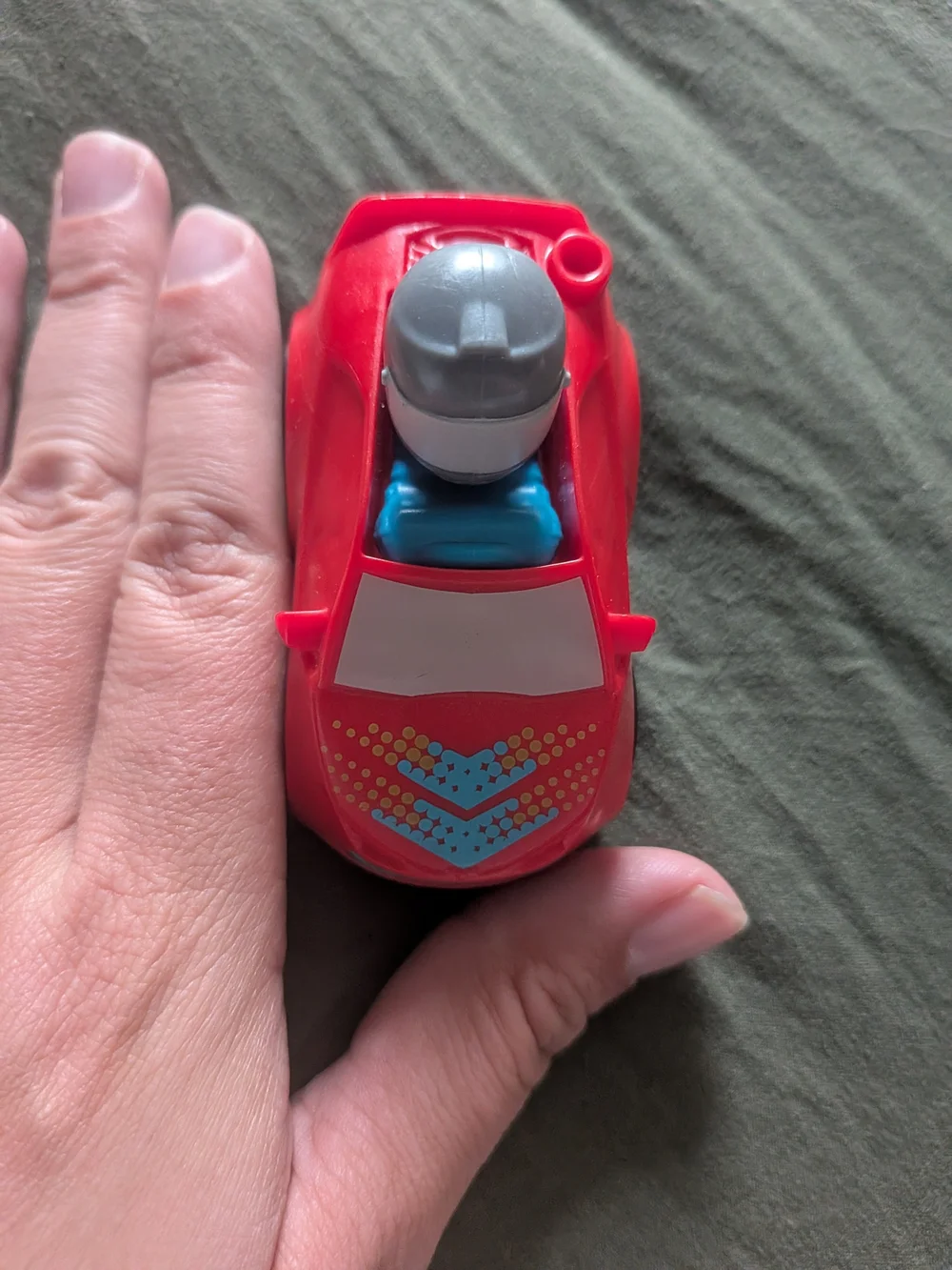 Fisher Price Little People Wheelies Red Racer Car Grey Helmet On Driver